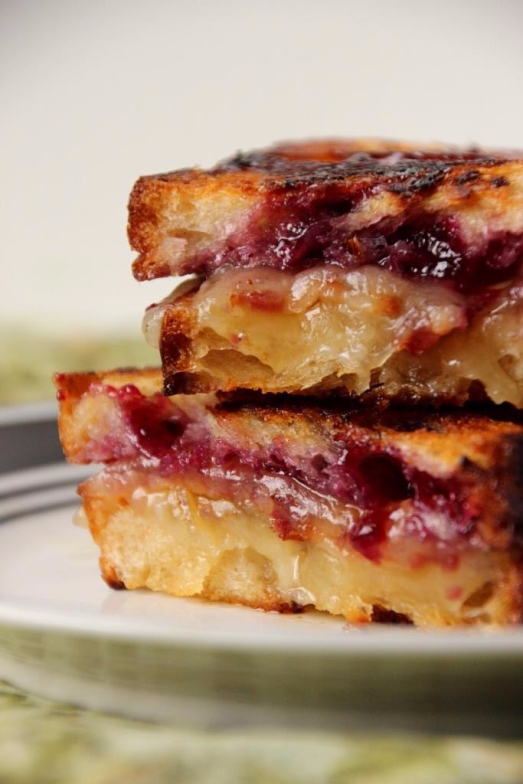 Huckle-Bacon Brie Grilled Cheese {{Baking Bytes}}