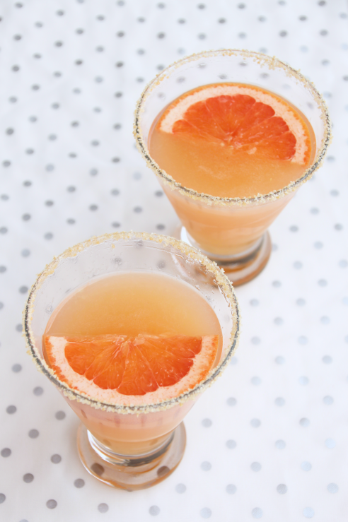 Grapefruit Ginger Cocktail {{Baking Bytes}}